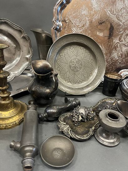 Lot of various pieces in silver and pewter...