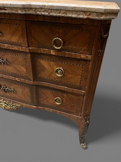 Veneered chest of drawers with five drawers...
