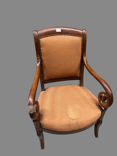 Two pairs of chairs, one with a colonette...