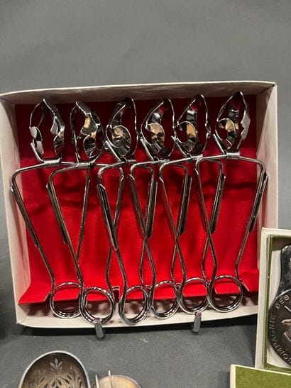 Set of silver-plated flatware, snail service,...