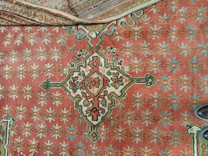Smyrna carpet (warp, weft and wool pile),...