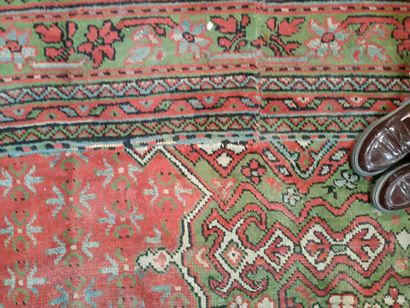 Smyrna carpet (warp, weft and wool pile),...