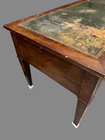 Mahogany veneered flat desk, with four drawers...