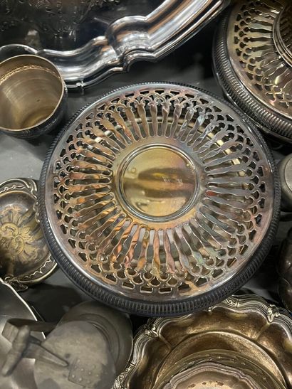 Lot of various pieces in silver and pewter...