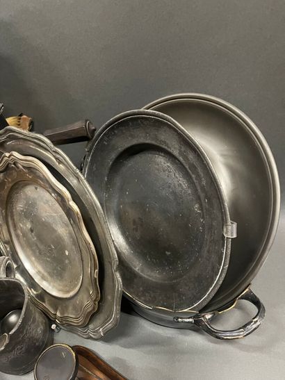 Lot of various pieces in silver and pewter...