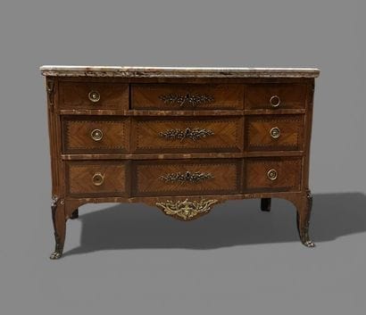 Veneered chest of drawers with five drawers...