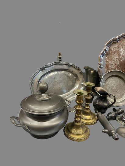 Lot of various pieces in silver and pewter...