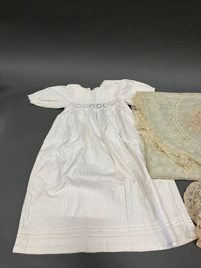 Lot of mourning lace and a christening d...