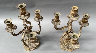 Paire de candélabres en bronze doré à quatre...