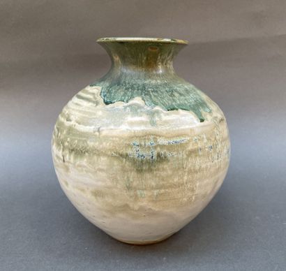 Vase boule en terre cuite émaillé à coulures...