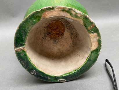 Ensemble de vases et théière en céramique...
