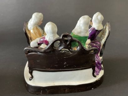 Huit groupes en porcelaine représentant des...