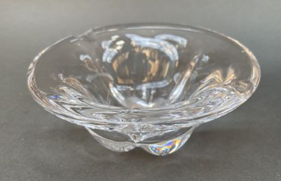 Lot de verrerie comprenant : vase boule en...