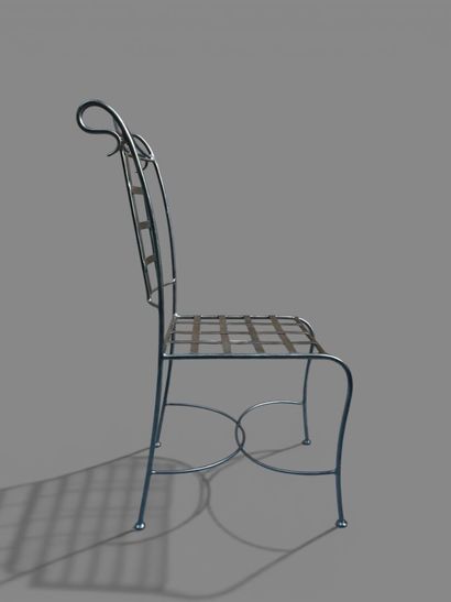 Suite de six chaises en métal tubulaire brossé....