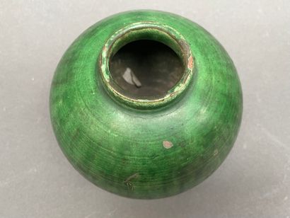 Ensemble de vases et théière en céramique...