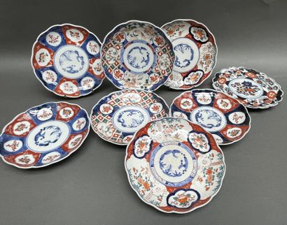 Lot de huit assiettes en porcelaine du Japon
Diam...