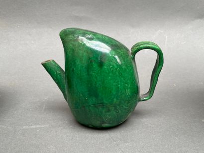 Ensemble de vases et théière en céramique...