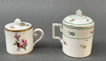 Petit pot à crème couvert en porcelaine à...
