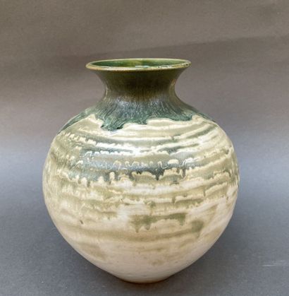 Vase boule en terre cuite émaillé à coulures...