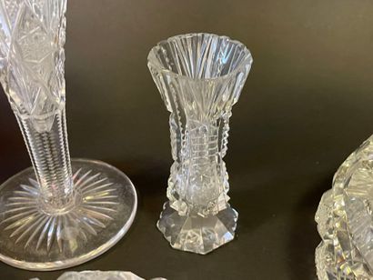 Lot de verrerie et cristal comprenant carafe...