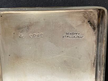 P&F SCHÄFER, 37 Piccadilly
Coffret de toilette...