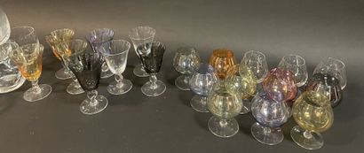 Partie de service de verres à liqueur en...