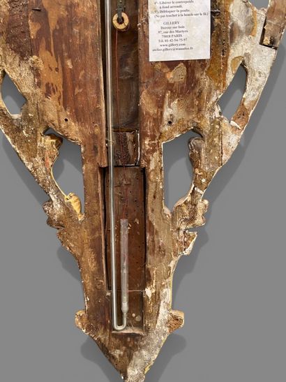 Baromètre thermomètre en bois sculpté et...