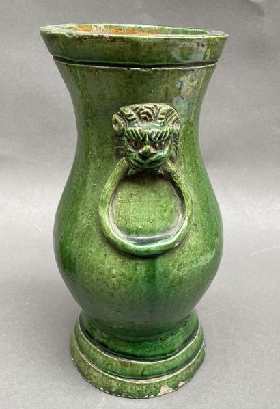 Ensemble de vases et théière en céramique...