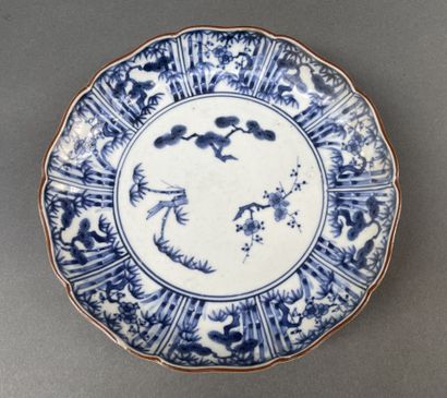 Jatte en porcelaine à décor en camaïeu bleu...