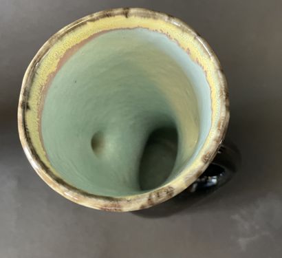 Suite de quatre vases de formes libres en...