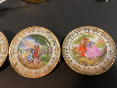Lot de vaisselle en porcelaine comprenant...