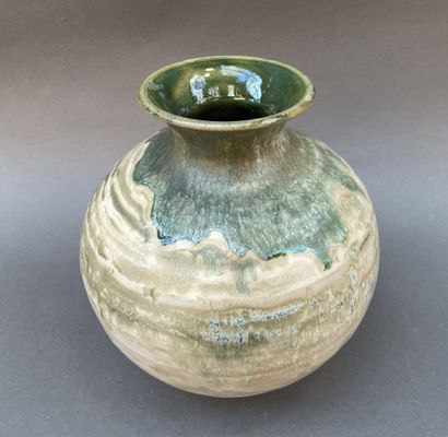 Vase boule en terre cuite émaillé à coulures...