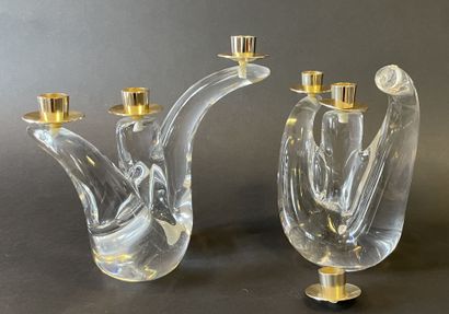 SCHNEIDER
Paire de bougeoirs à trois lumières...