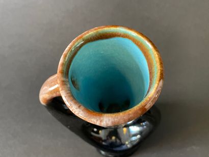 Suite de quatre vases de formes libres en...