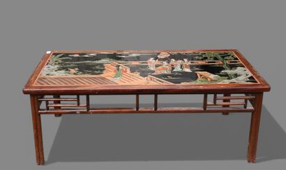 Table basse dans le goût de la Chine, le...
