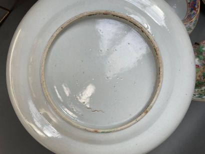 Ensemble en porcelaine de Canton à décor...