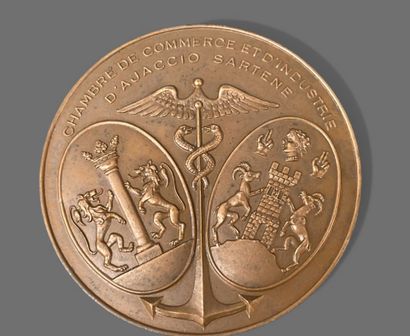 Lot de médailles en bronze dont :
-Thème...