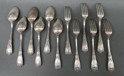 Six couverts en argent, modèle rocaille,...