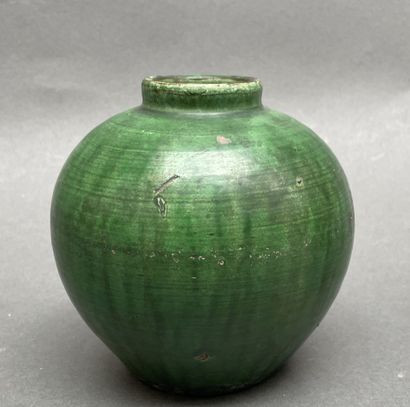 Ensemble de vases et théière en céramique...