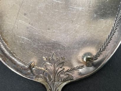 Lot en argent comprenant : 
- Cuillère à...