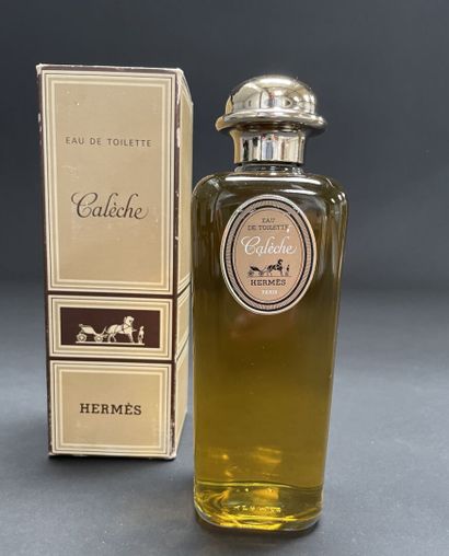HERMES
One 480 ml (21 cm) bottle of Calèche...