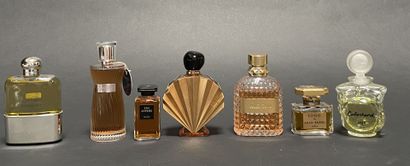 Collection of perfume bottles:
NINA RICCI,...