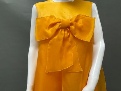 PAUL KA Paris
Orange silk dress with ruffled...