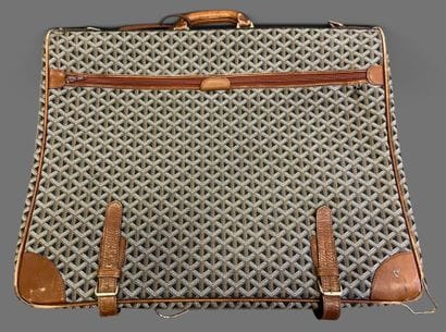 GOYARD attributed to
Set in camel leather...