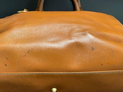 CHLOE
Beige leather bag, 35 cm, double handles,...
