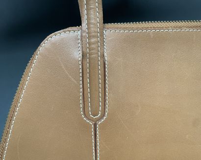 LANCEL
Camel-beige leather bag with ecru...