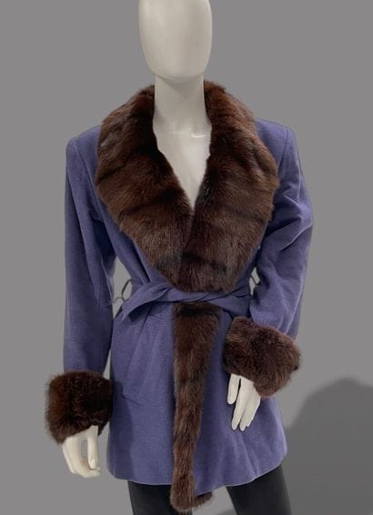 Yves SAINT LAURENT FUR
Blue wool coat with...