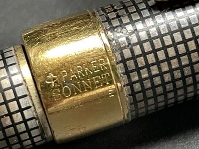 PARKER
-Parker Sonnet fountain pen, red lacquer...