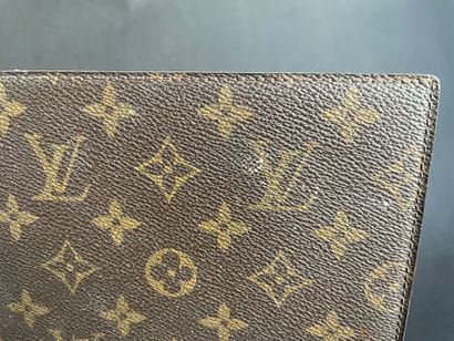 Louis VUITTON
Monogram canvas planner cover
H:...