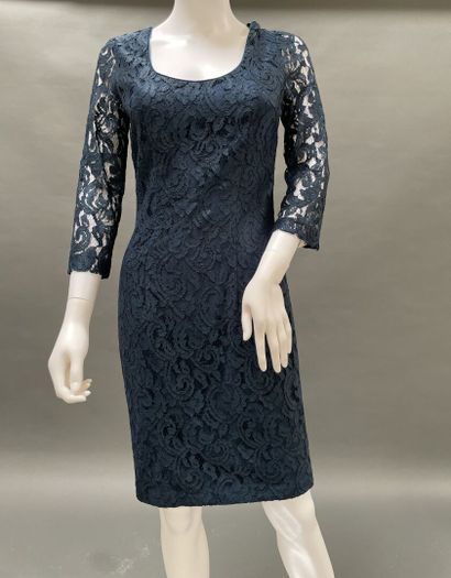 Georges RECH 
Set includes: a navy blue guipure...